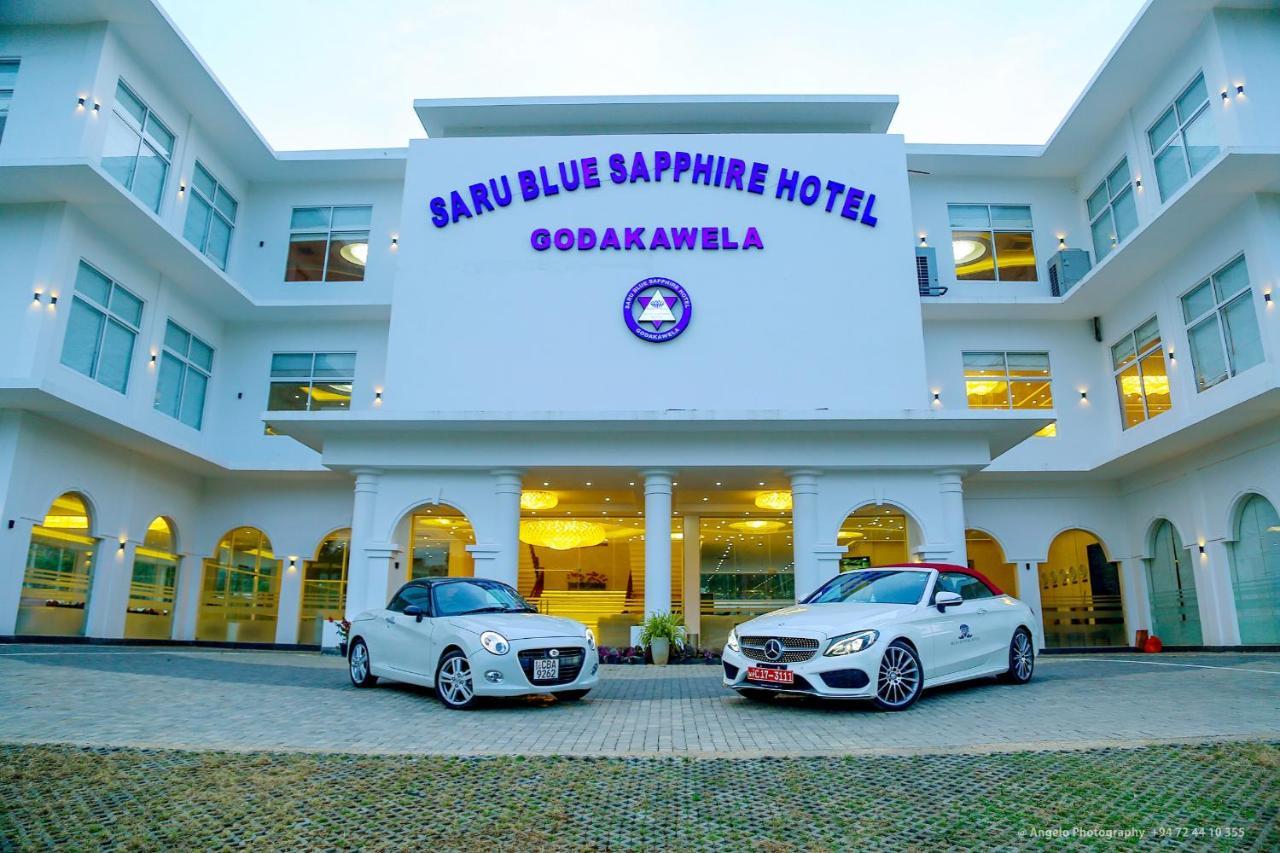 אודוואלאווה Saru Blue Sapphire Hotel מראה חיצוני תמונה